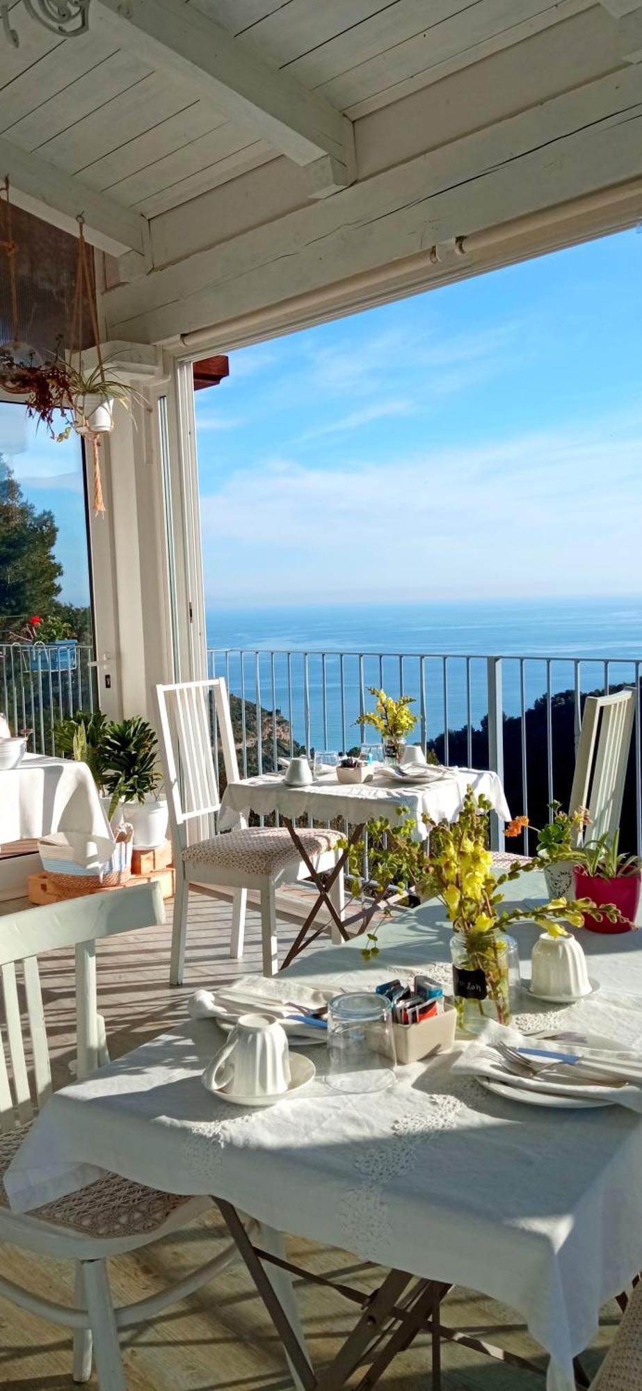 Message In A Bottle Bed And Breakfast Camporosso  Exterior foto